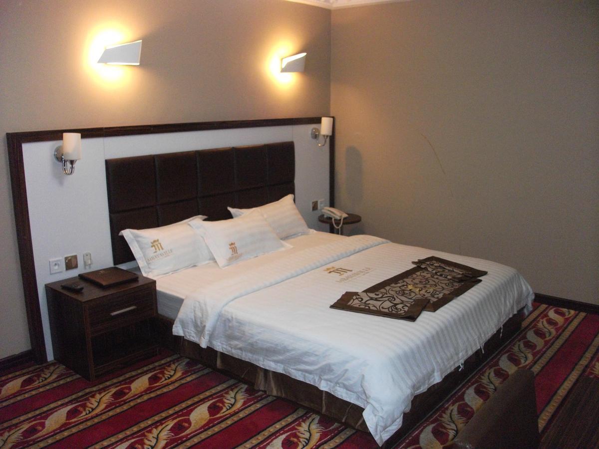 Mbayaville Hotel Douala Dış mekan fotoğraf